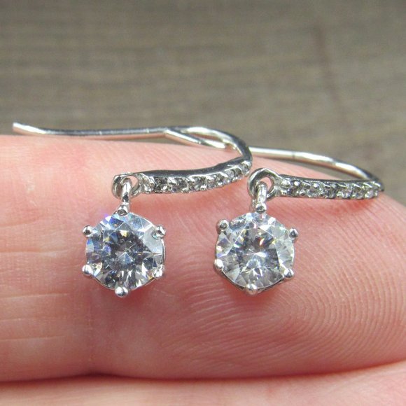Jewelry - Sterling Silver Small Simple Style CZ Earrings Vintage